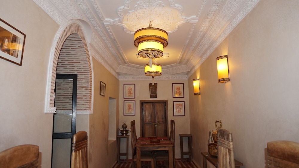 Riad Samsli 19/80