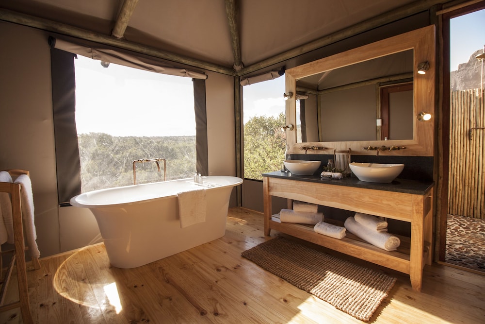 Hlosi Game Lodge 73/73