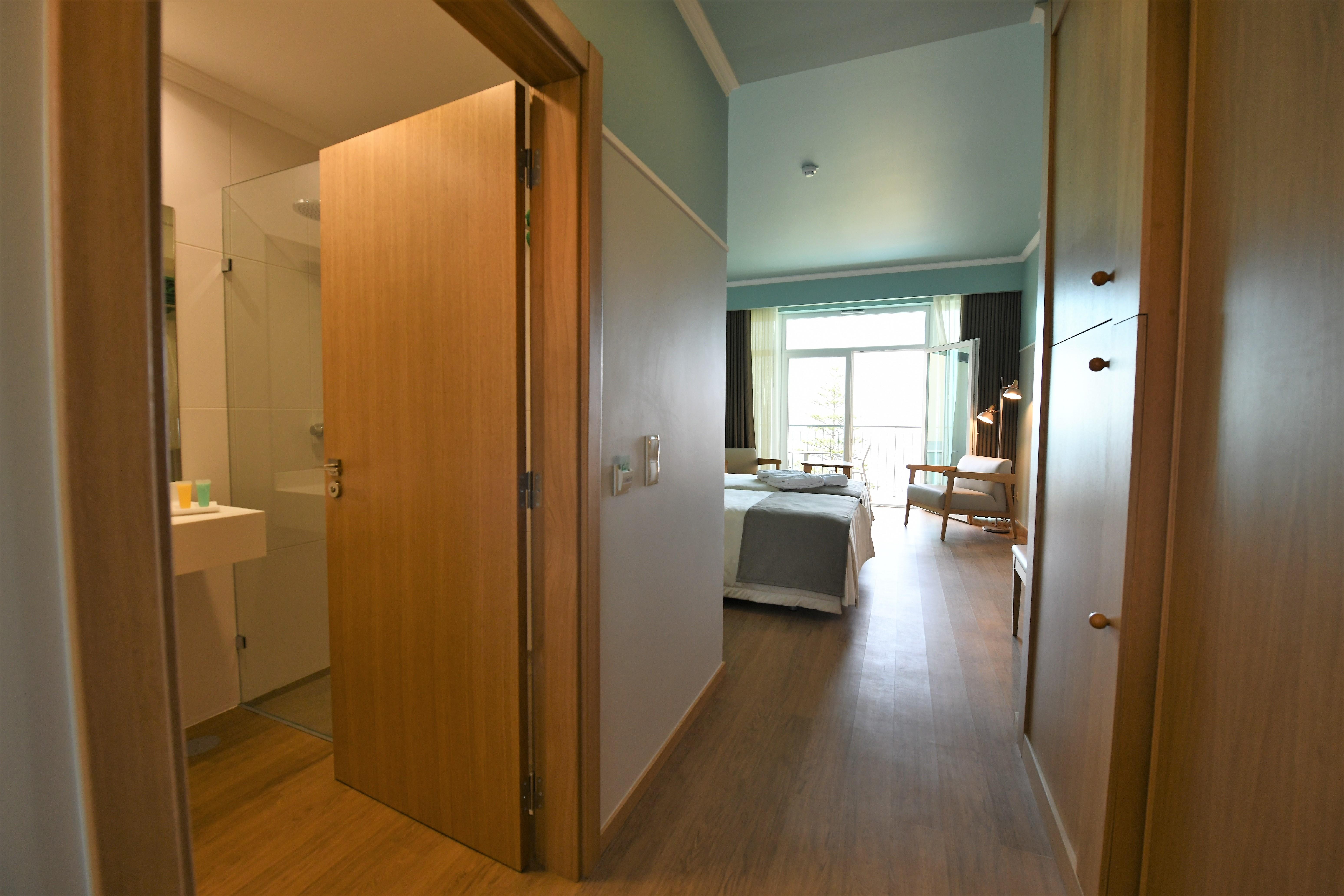 Standard, Double Bed, Side Sea View, Balcony، Hotel Do Campo 4/4