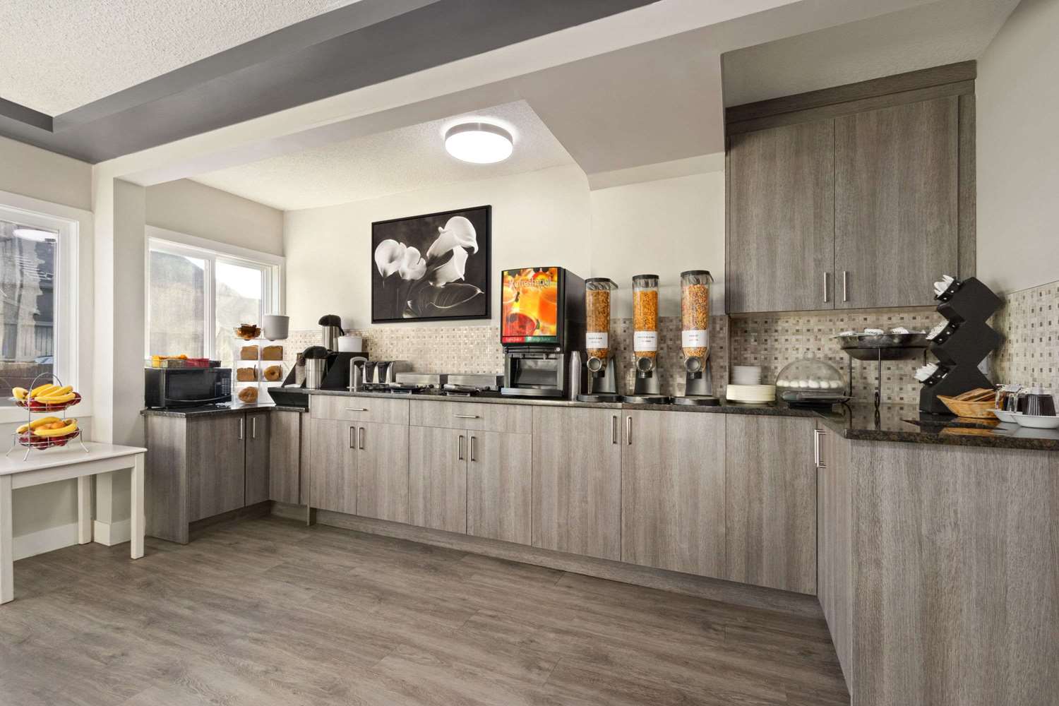 Travelodge by Wyndham Calgary South 36/63