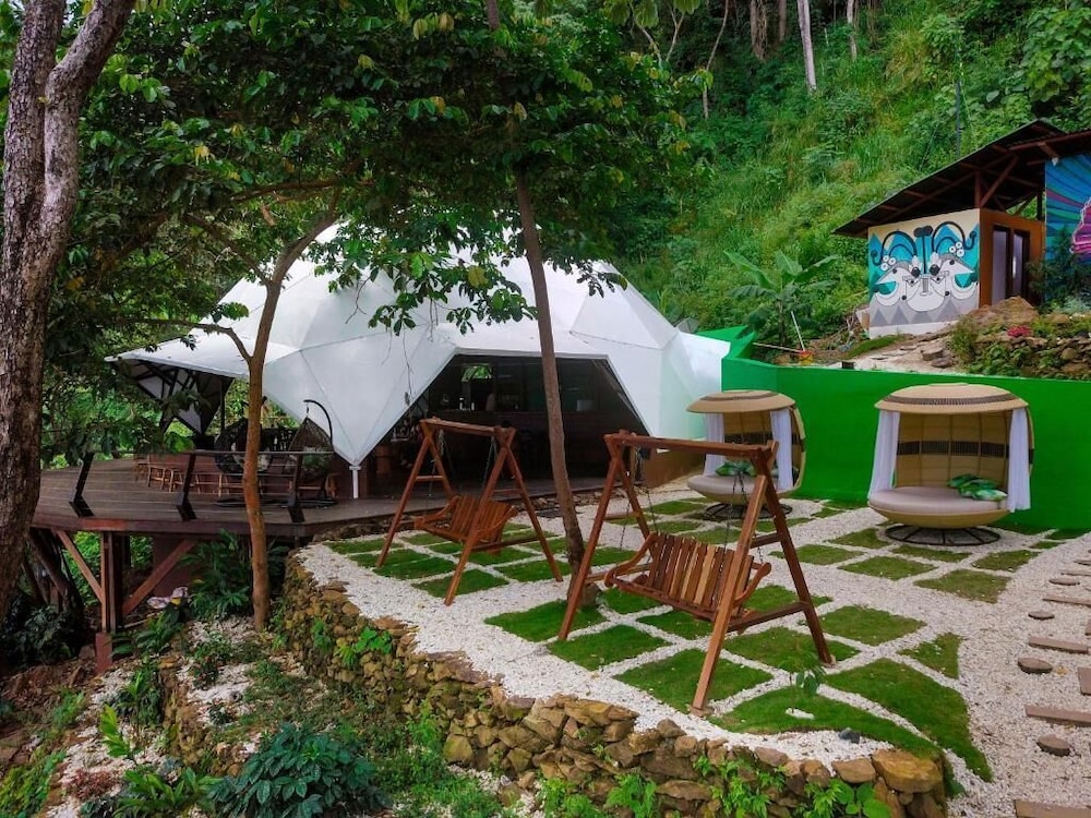 Trekker Glamping 54/58