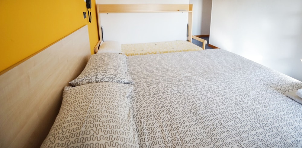 Hotel Morfeo - Young People Hotels - Adults Only 11/64