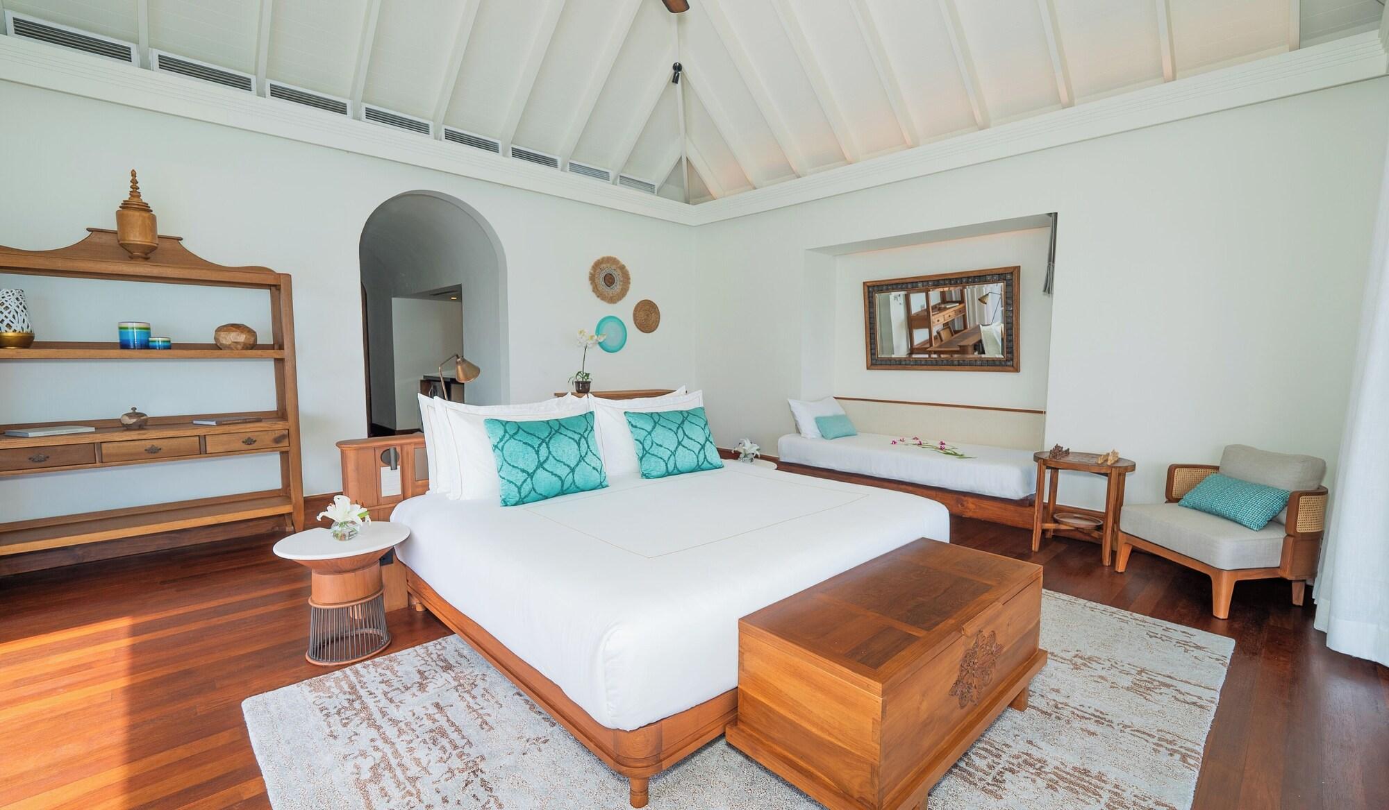 One Bedroom Family Over Water Pool Villa