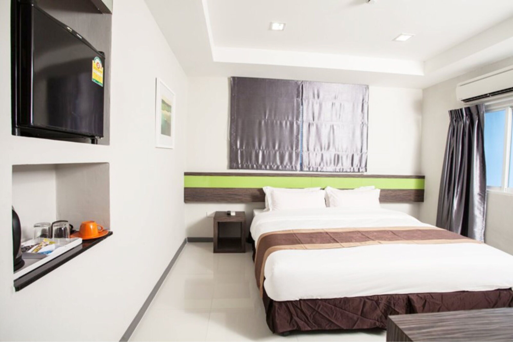 Superior, Double Bed, CUBIC PRATUNAM 6/10
