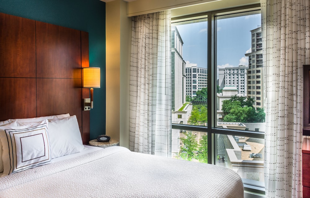 Residence Inn by Marriott Arlington Courthouse 9/29
