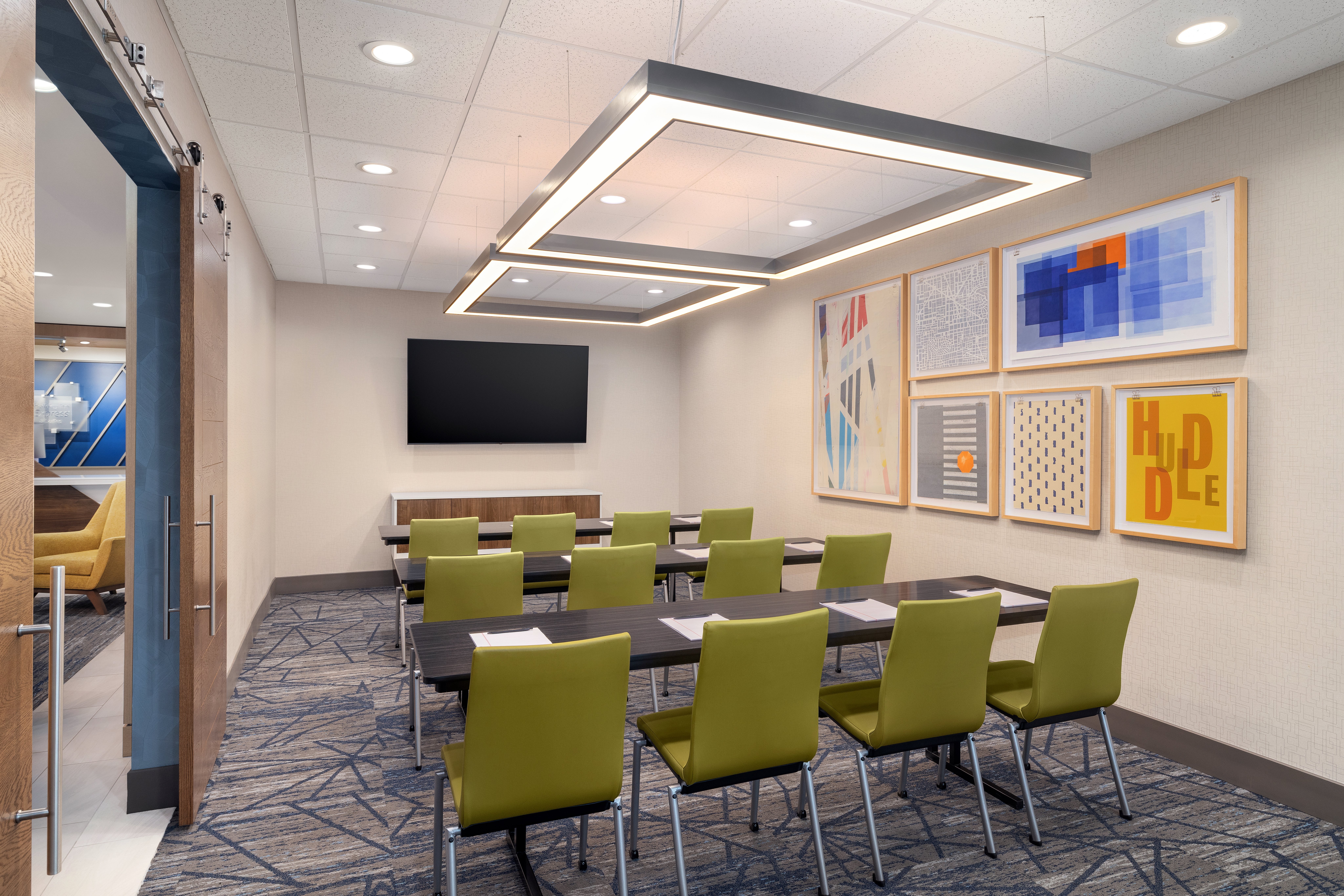 Holiday Inn Express Suites Buford Ne Lake Lanier Area 62/75
