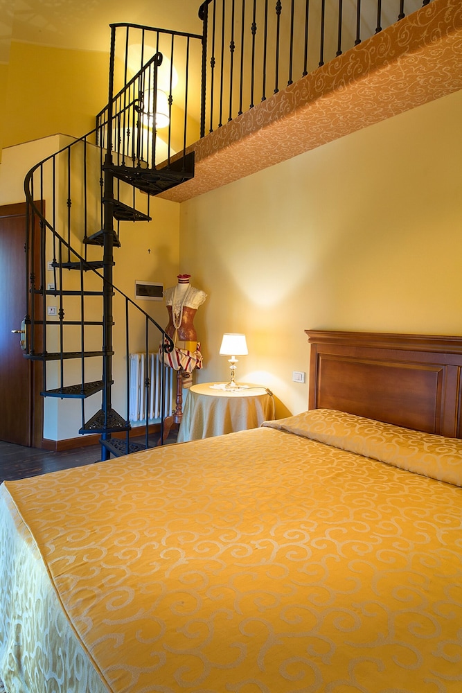 Hotel Serenella 58/73