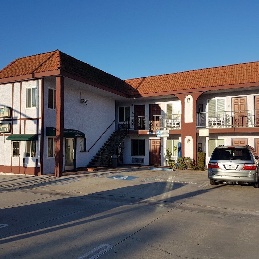 Beach Inn Motel 10/17