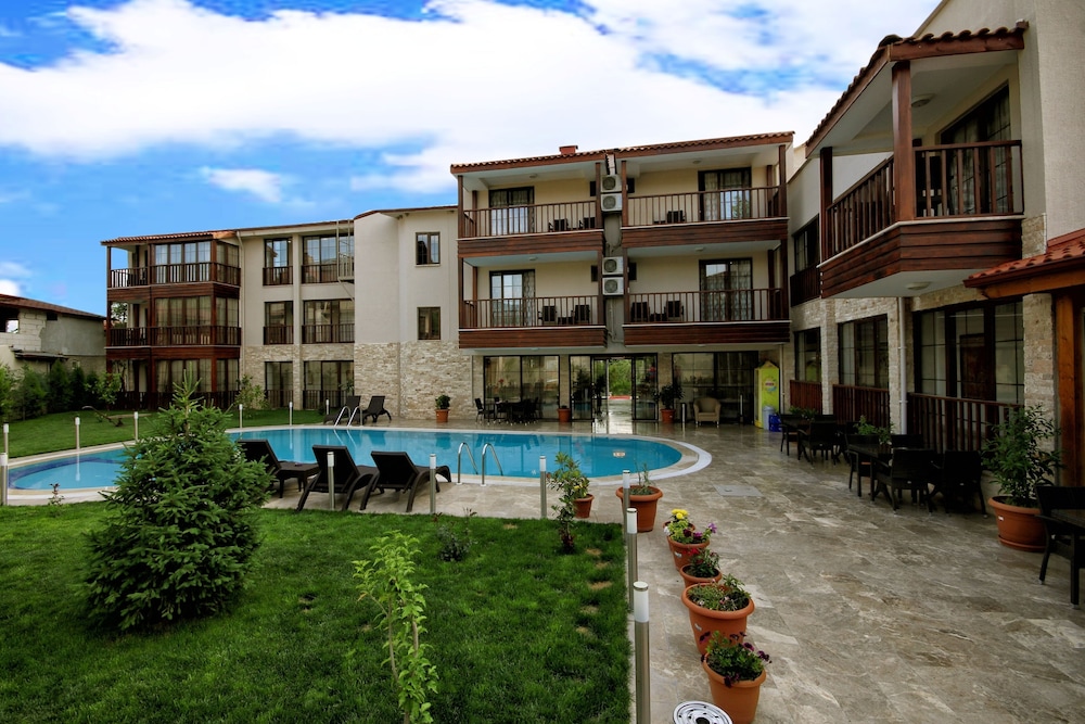 Venus Suite Hotel 45/50