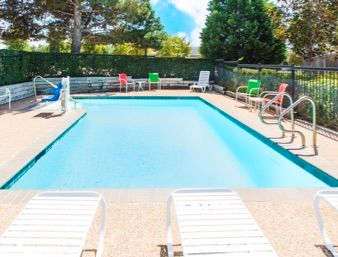 Days Inn By Wyndham Arlington 10/17