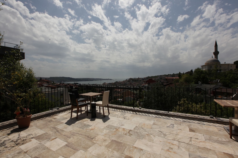 Yesim Suites 31/35