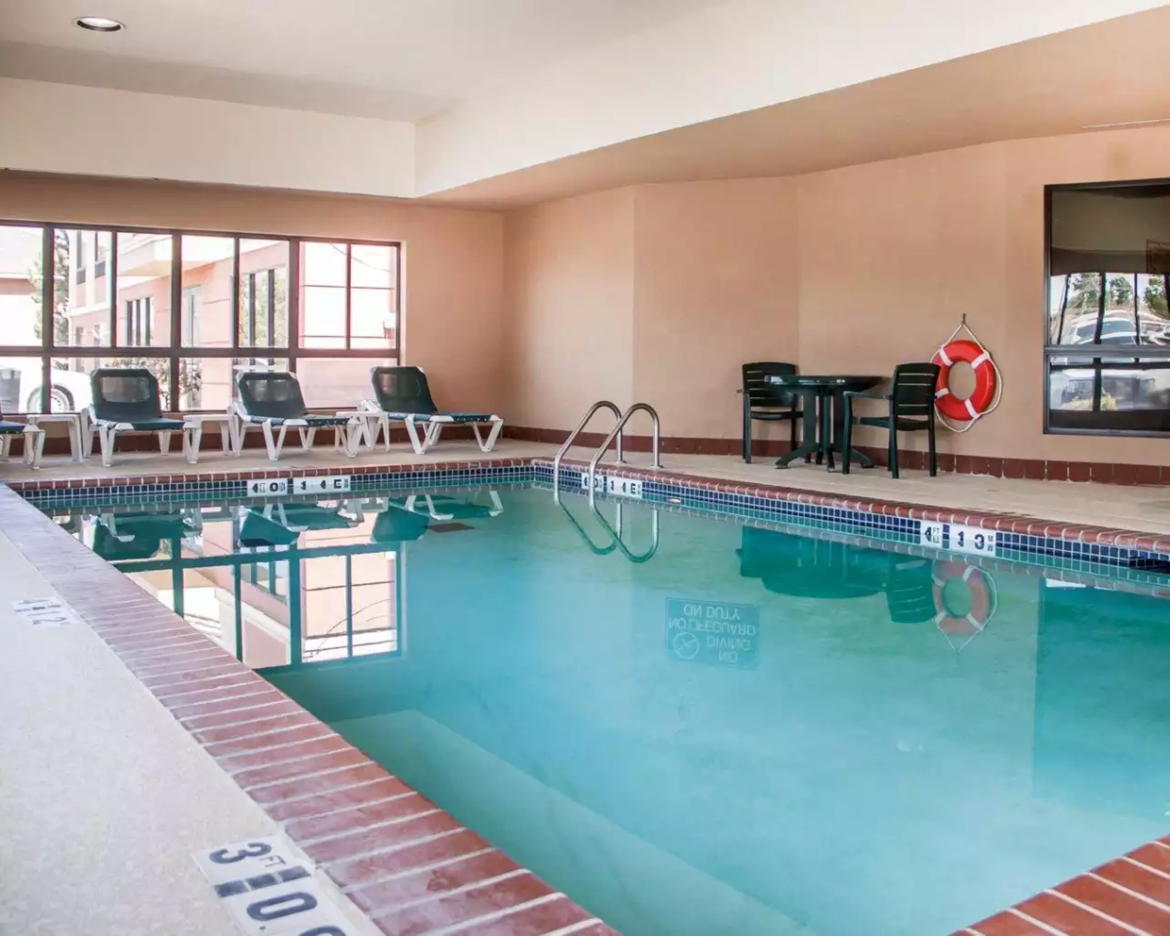 Comfort Inn & Suites Weatherford, OK 13/23