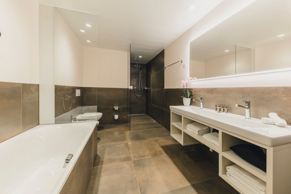 RESIDENCE HOTEL 16/38