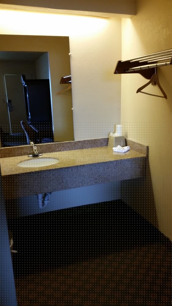 Travel Inn Motel 32/50