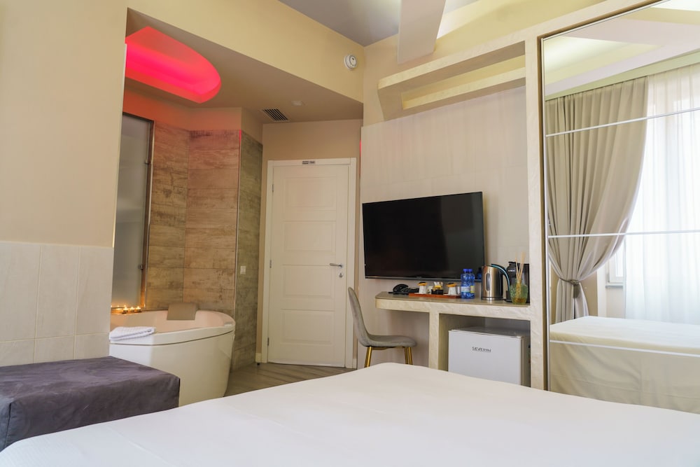 Corso Boutique Luxury Rooms 15/48