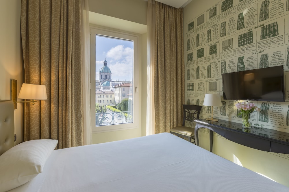 Palace Hotel 11/49
