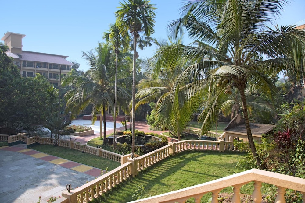 Rendezvous Beach Resort 40/46