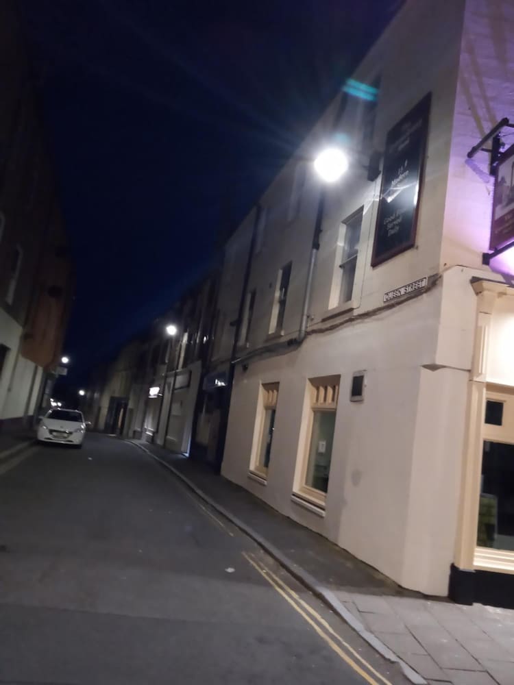 The Queensberry Hotel And Restaurant Ltd 2/36