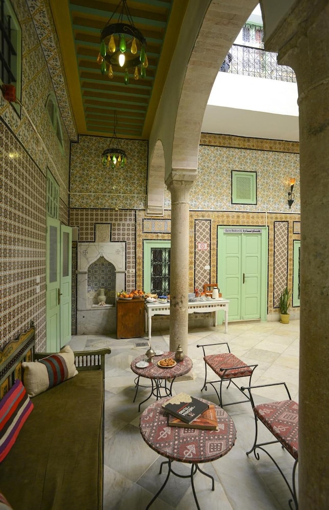 Dar Ya Hostel 49/66