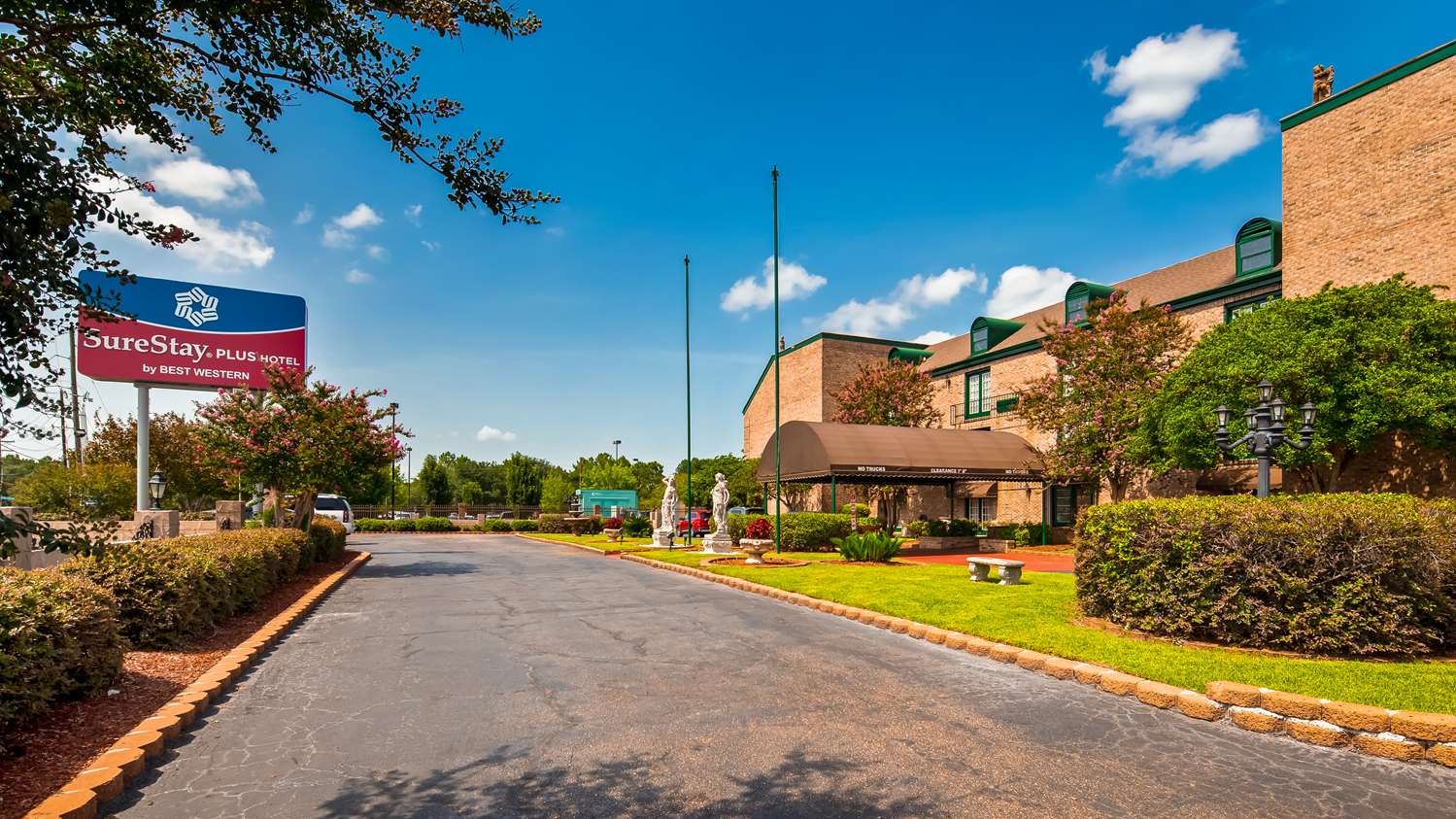 Royal Inn and Suites Baton Rouge 13/15