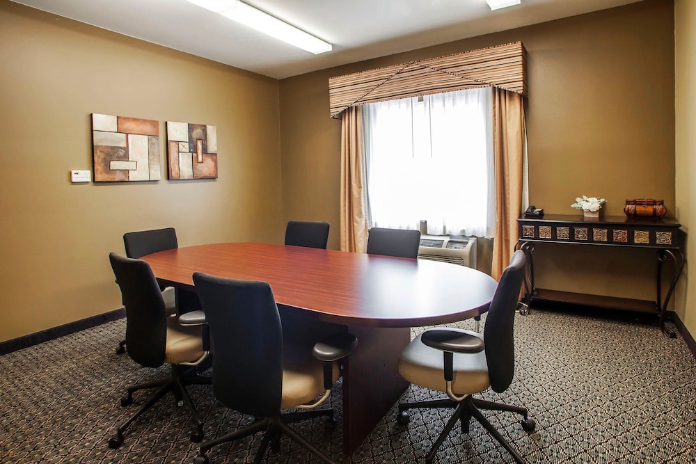 Comfort Suites Elgin Northwest 40/48