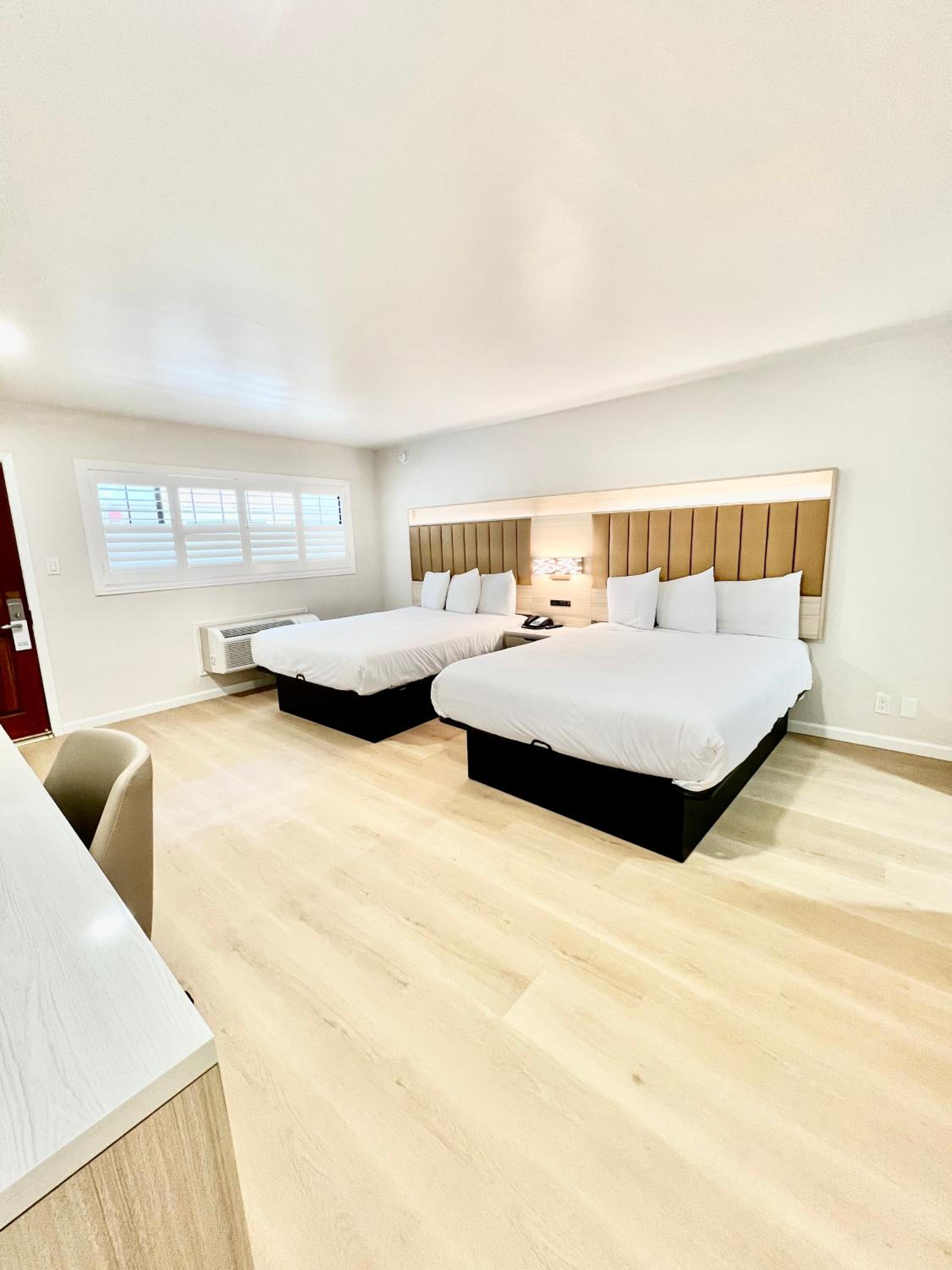 Room, 2 Queen Beds