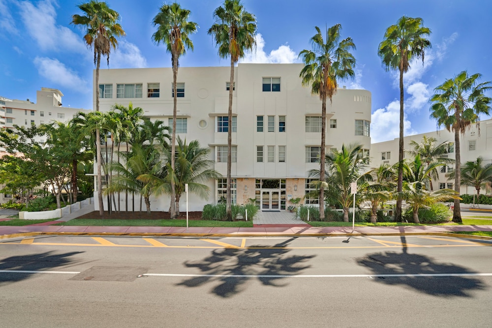 Hotel Trouvail Miami Beach 62/71