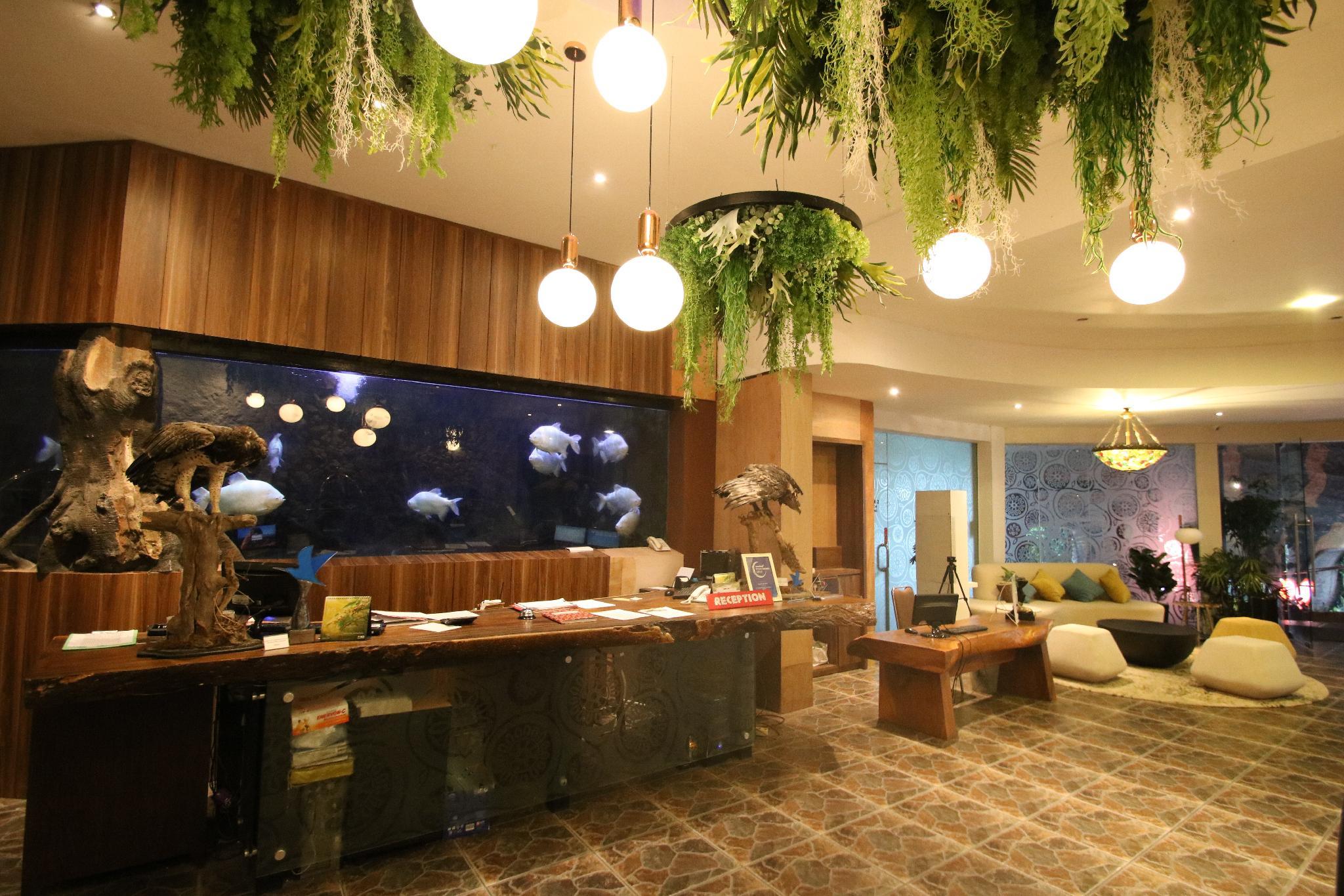 Pohon Inn Hotel 7/24