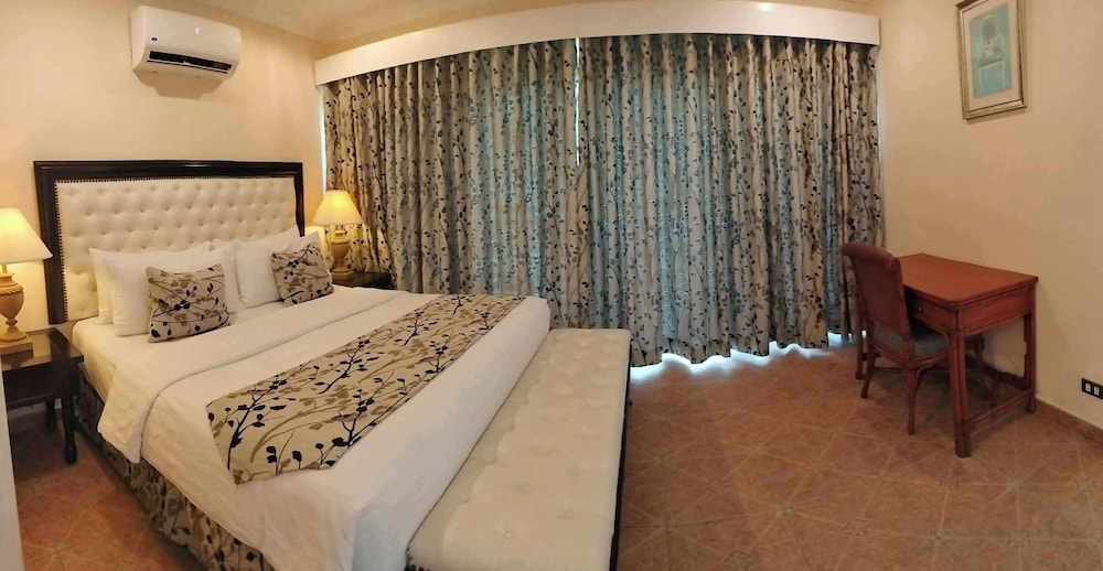 Monaco Suites De Boracay 11/44