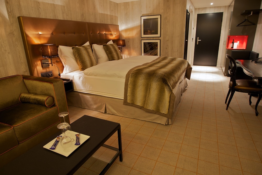 Grischa Das Hotel Davos 14/45