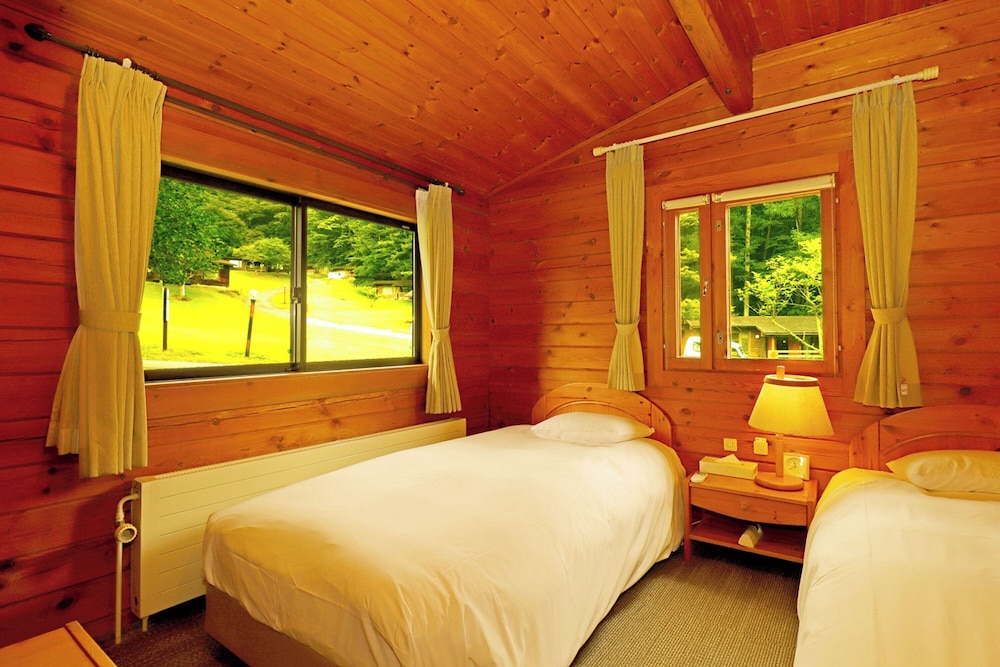 West, Cottage, 8 Beds