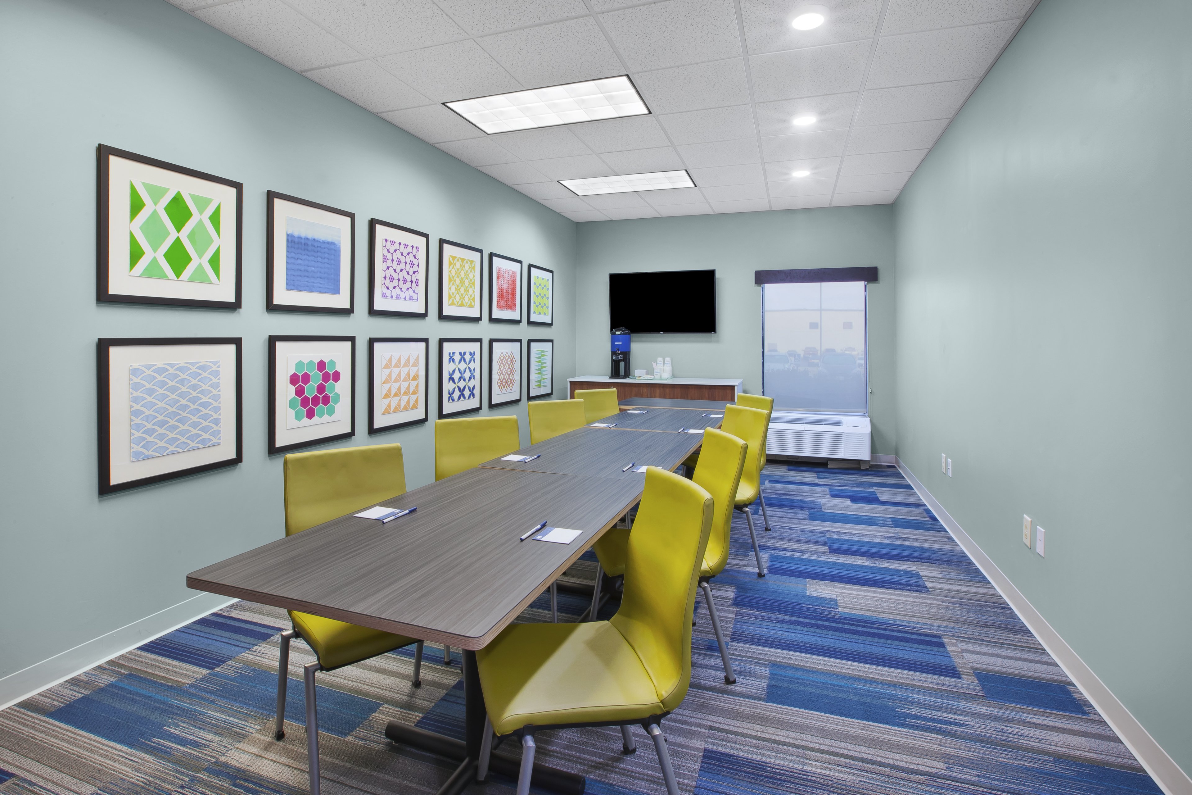 Holiday Inn Express Tiffin 22/24