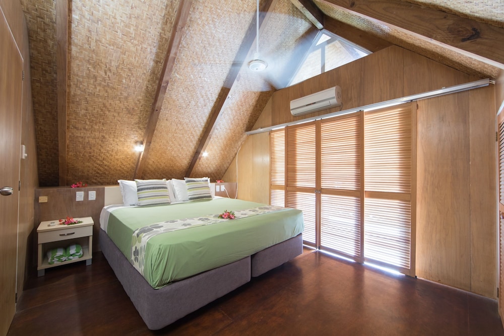 Lagoon Breeze Villas Formerly Lagoon Lodges 29/75