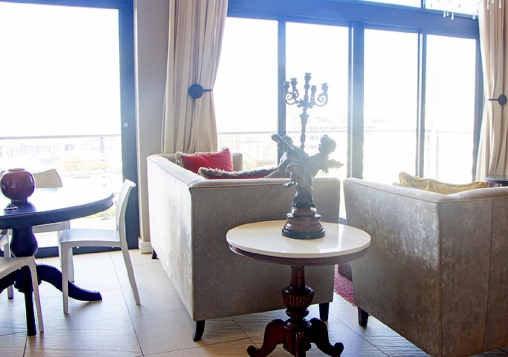 ITC Hospitality Group Two Bedrooms Cartwright's Corner 45/45