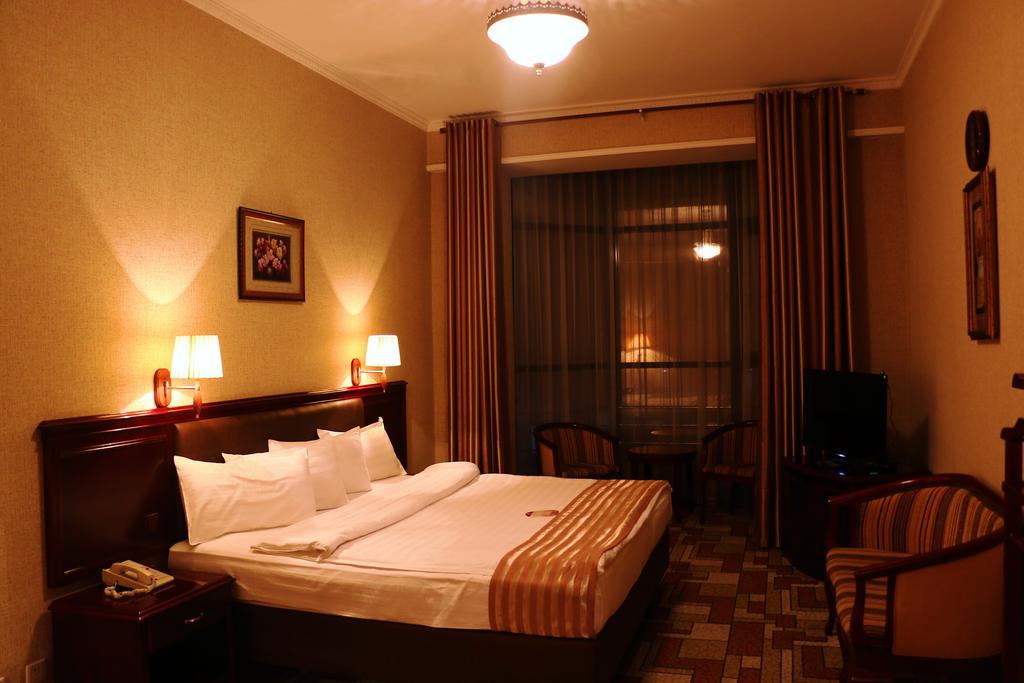 ASIA GRAND HOTEL 10/34