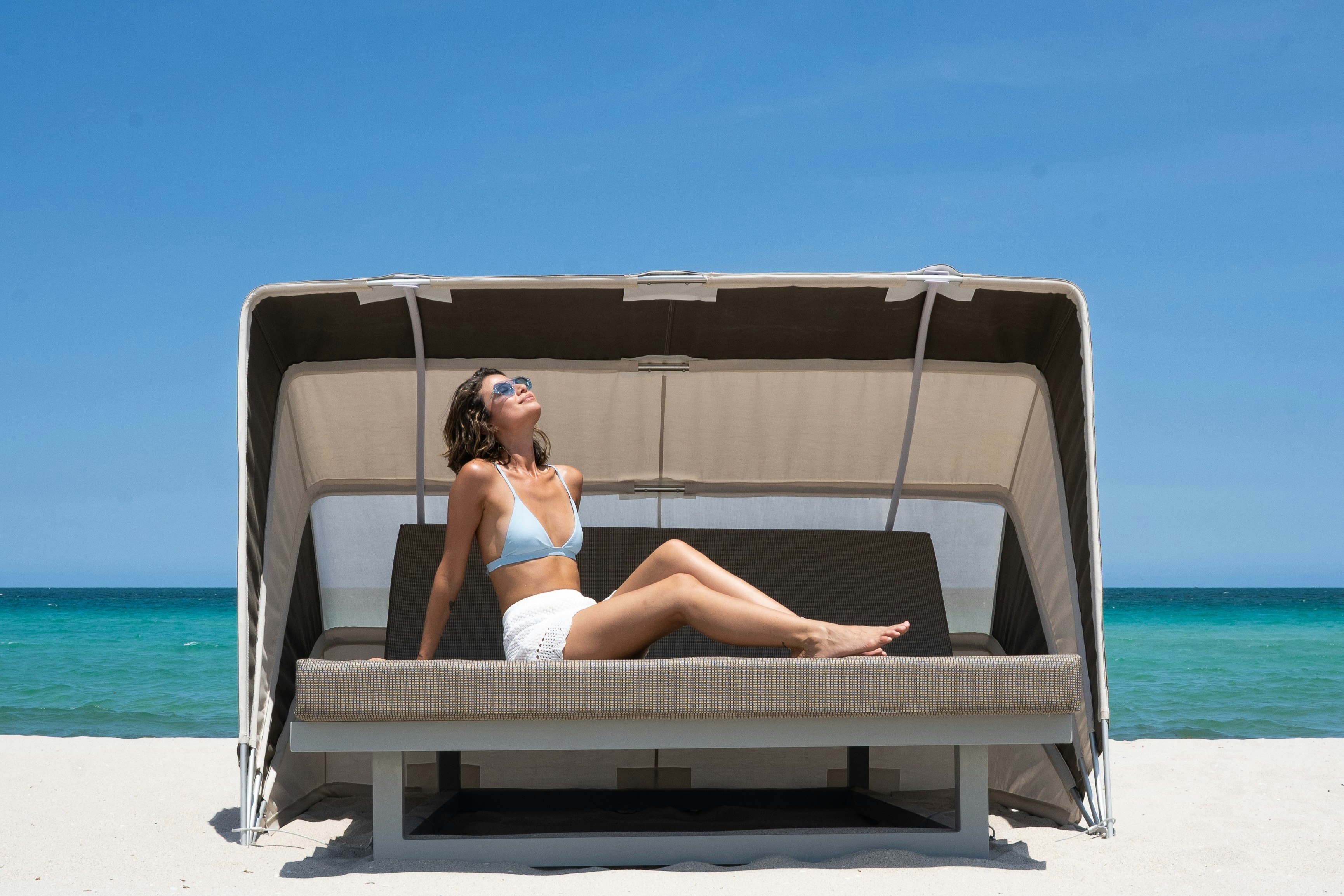 Kimpton Surfcomber Hotel 16/80