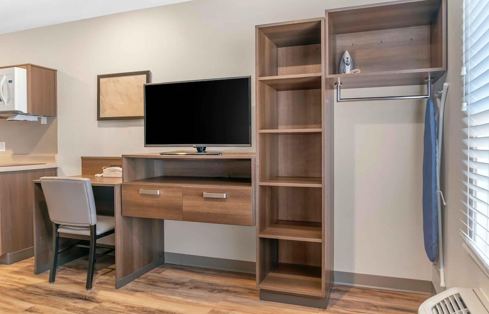 Extended Stay America Suites - Detroit - Rochester Hills 17/30