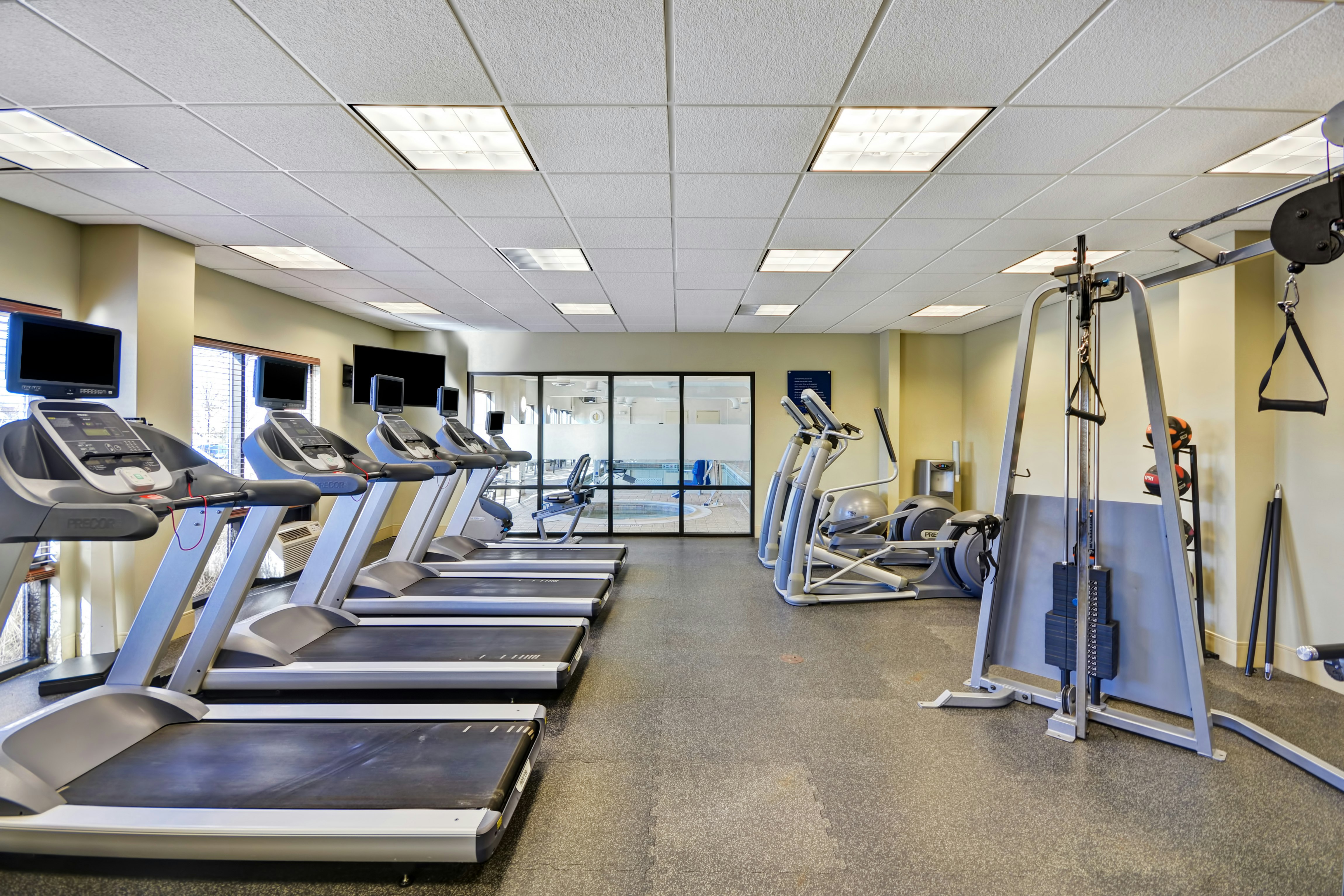 Hampton Inn & Suites Columbus Easton Area 25/49
