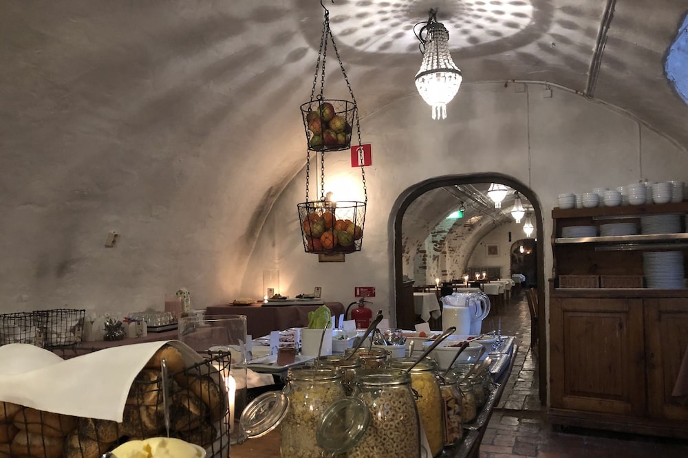 Sundbyholms Slott 8/50