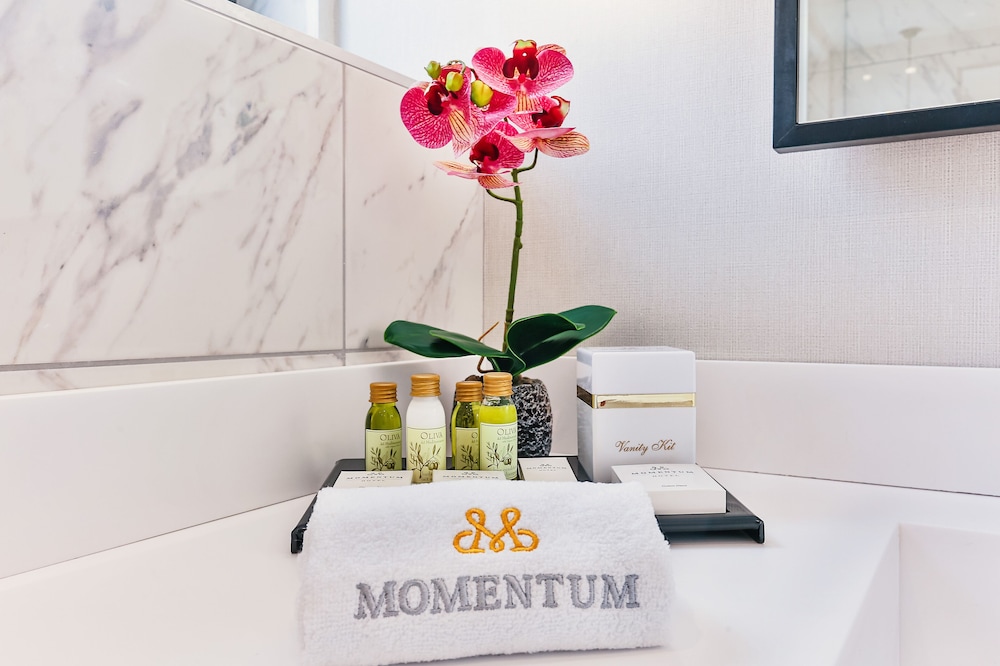 BOUTIQUE HOTEL MOMENTUM by Aycon 21/195