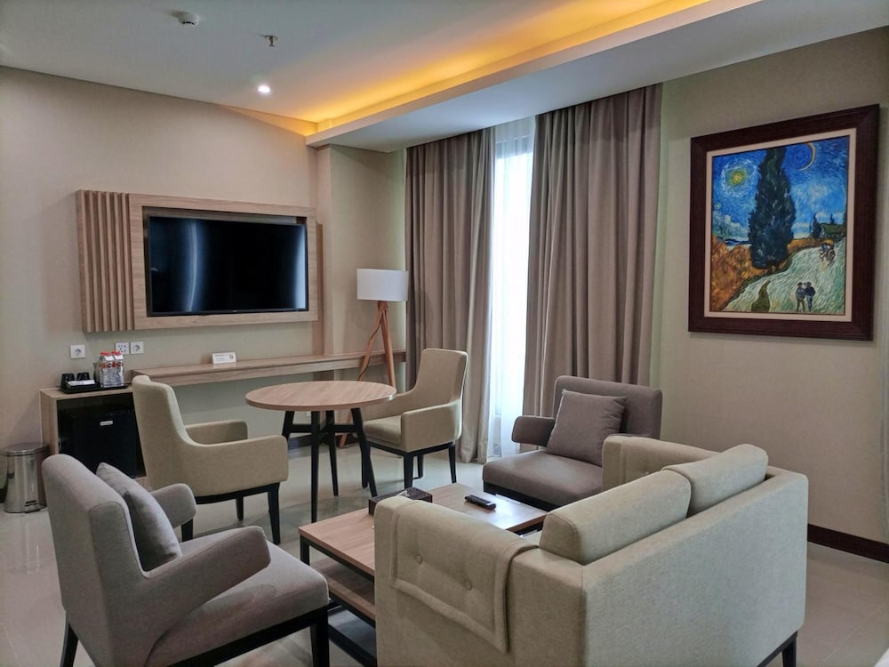 Braling Grand Hotel by Azana 35/58