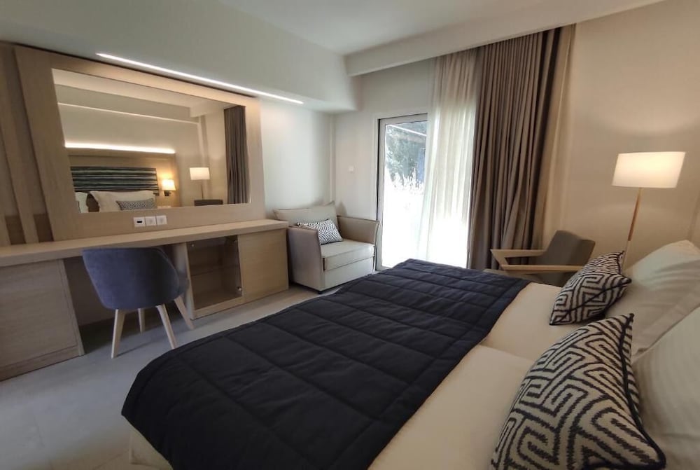 Paradise Resort Evia - A Member of Radisson Individuals 10/42
