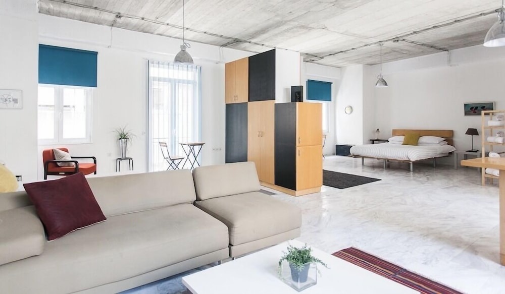 Concierge Athens Ii 37/50