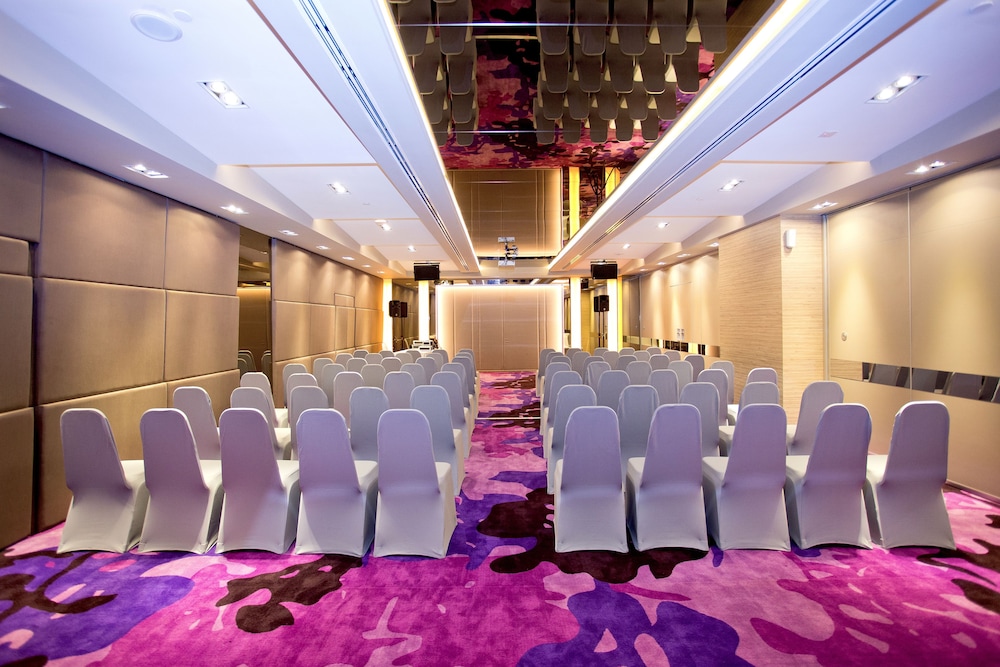 Vouk Hotel Suites 58/68