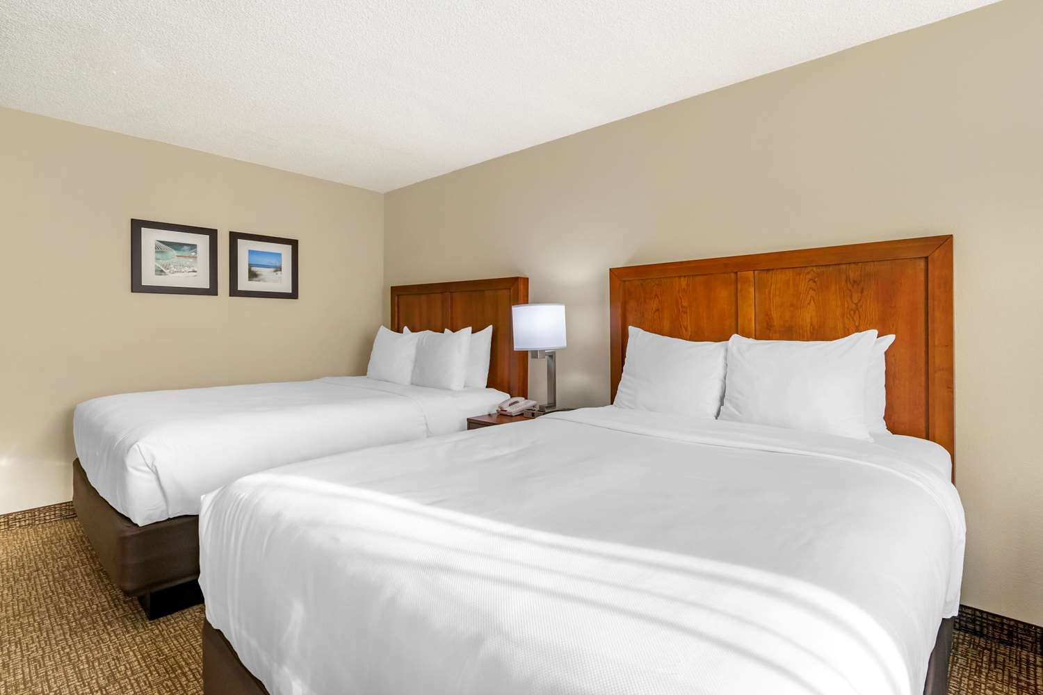 UPGRADE, 2 QUEEN BEDS