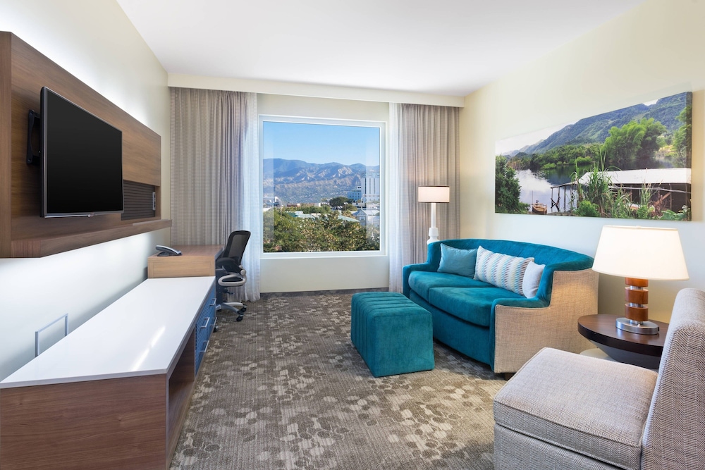 Courtyard By Marriott Kingston Jamaica 28/51