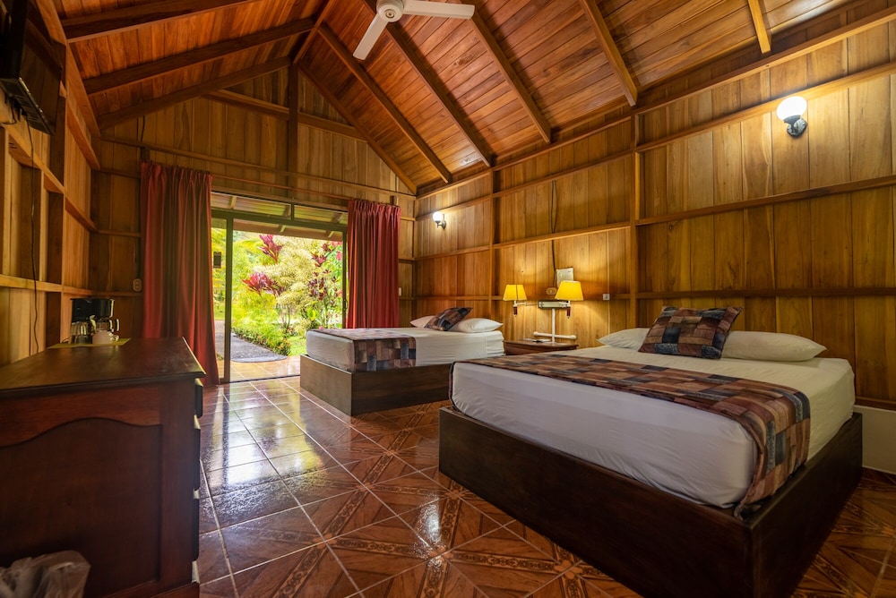 Arenal History Inn 13/46