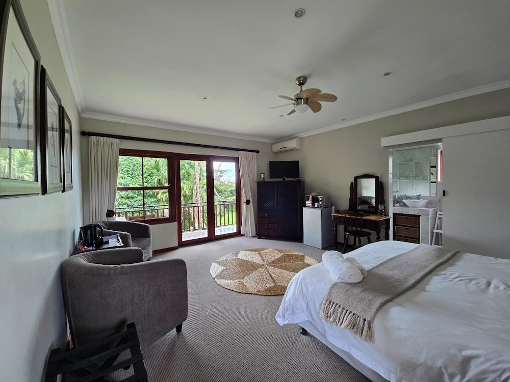 Birds of Paradise B&B 11/46