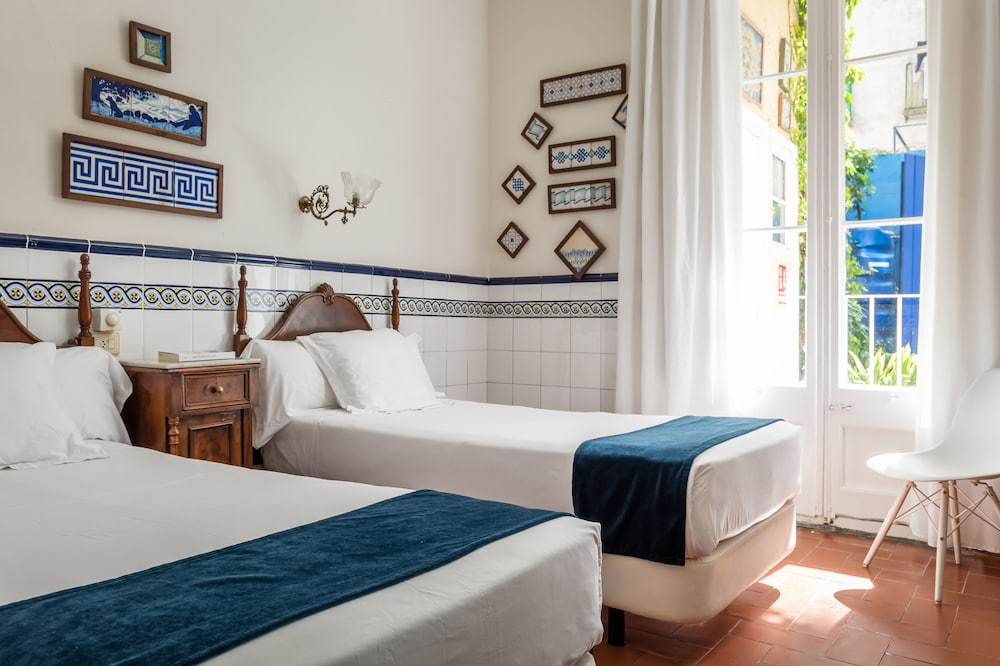 Hotel Medium Renaixenca 18/50