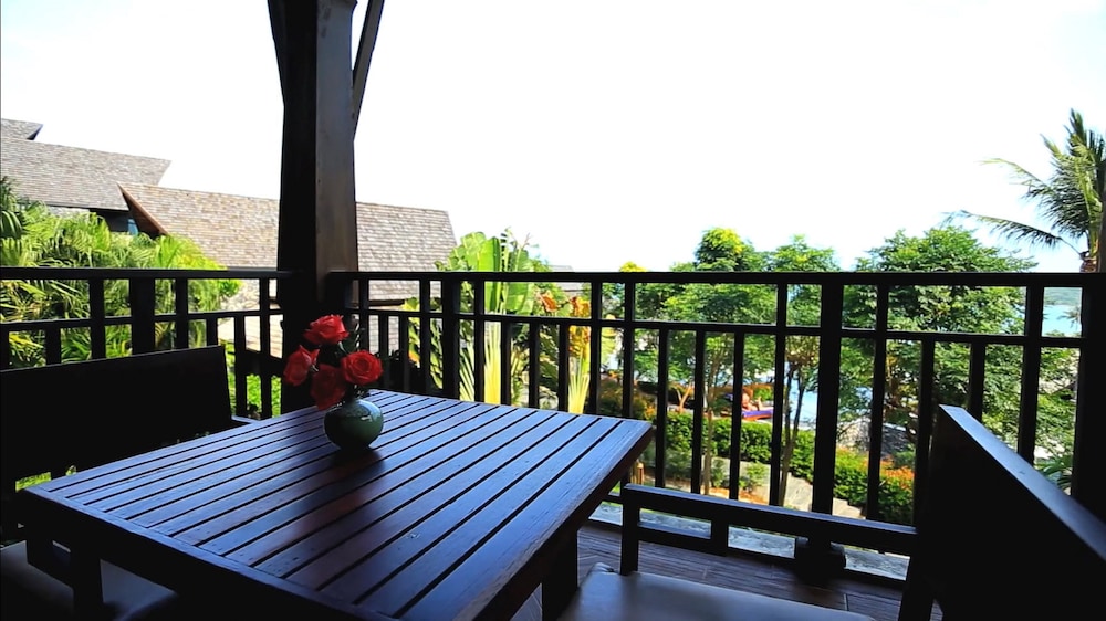 Nora Buri Resort and Spa in KOH SAMUI